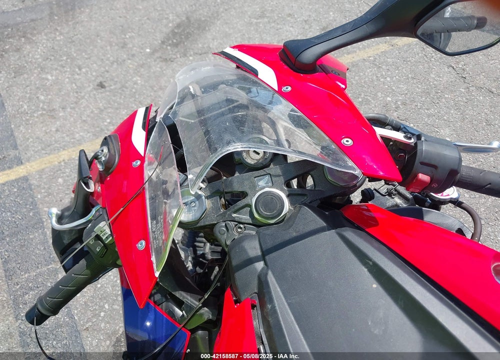 2024 HONDA CBR1000 RR VIN: JH2SC7713RK700062
