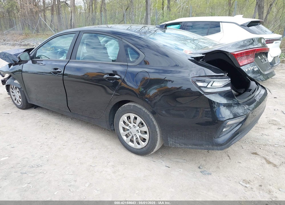 2019 KIA FORTE FE VIN: 3KPF24ADXKE021588