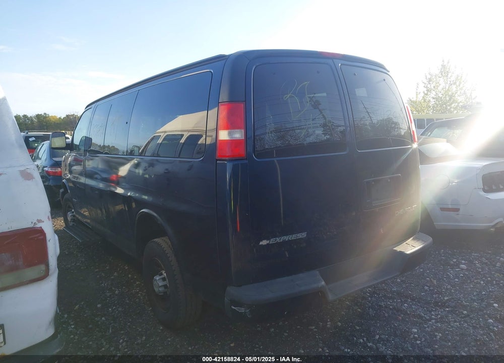 2006 CHEVROLET EXPRESS LS VIN: 1GAGG25U161237173
