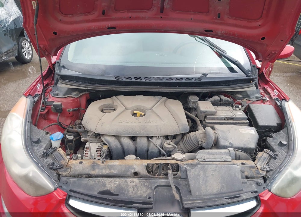 2013 HYUNDAI ELANTRA VIN: KMHDH4AE5DU985398