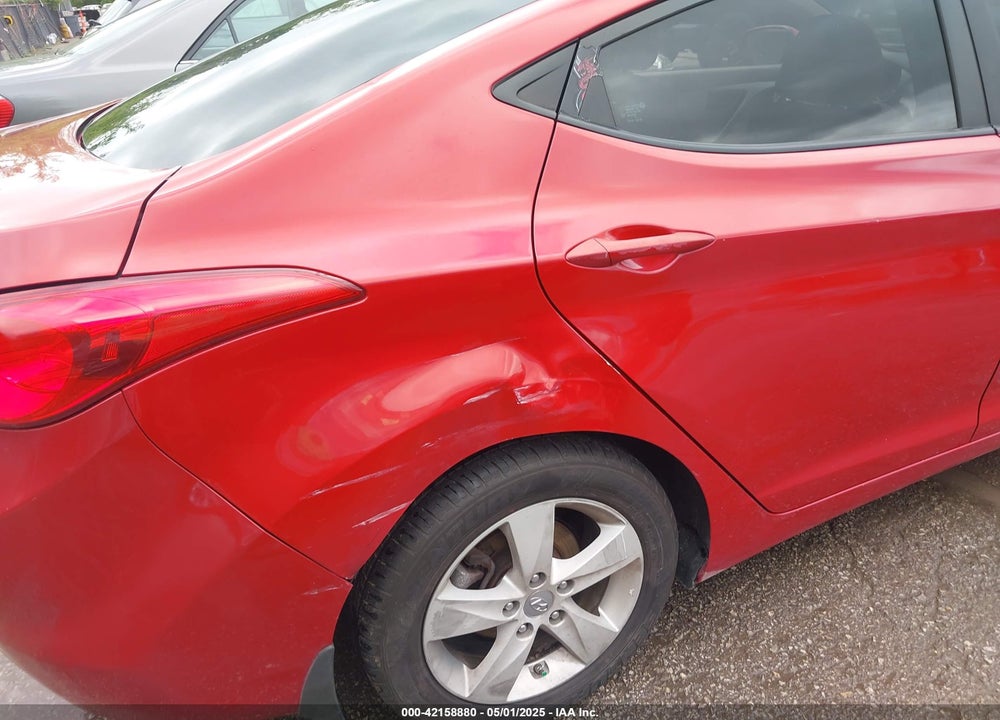 2013 HYUNDAI ELANTRA VIN: KMHDH4AE5DU985398