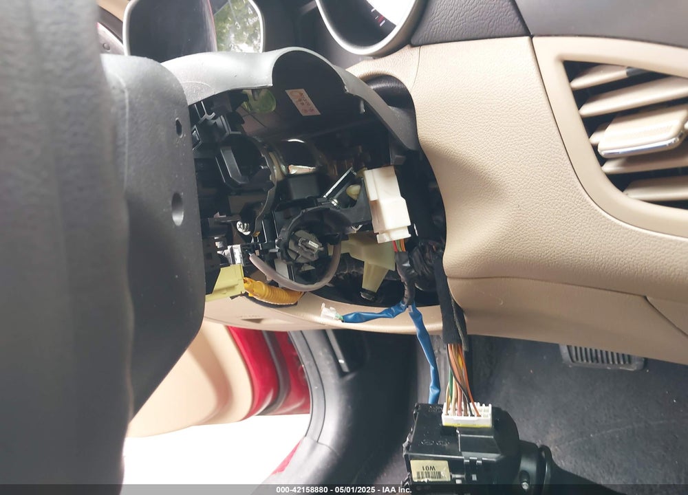 2013 HYUNDAI ELANTRA VIN: KMHDH4AE5DU985398