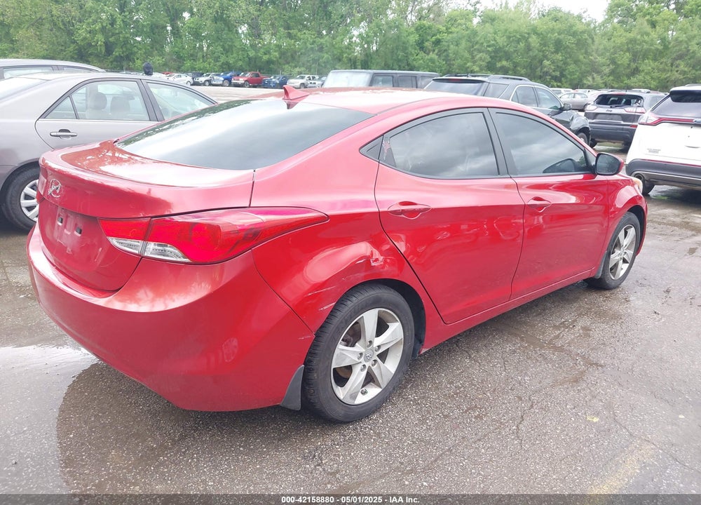 2013 HYUNDAI ELANTRA VIN: KMHDH4AE5DU985398