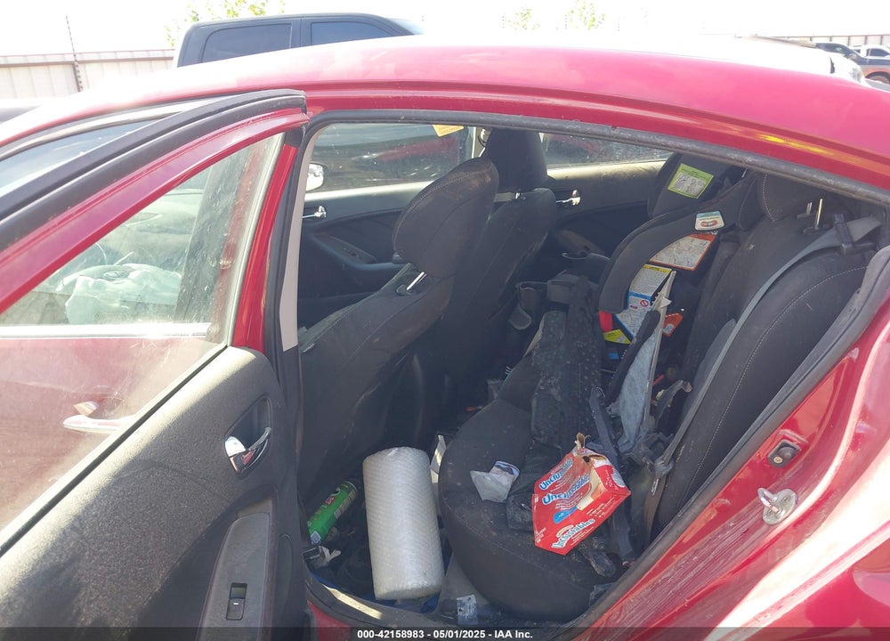 2015 KIA FORTE VIN: KNAFX4A87F5281496