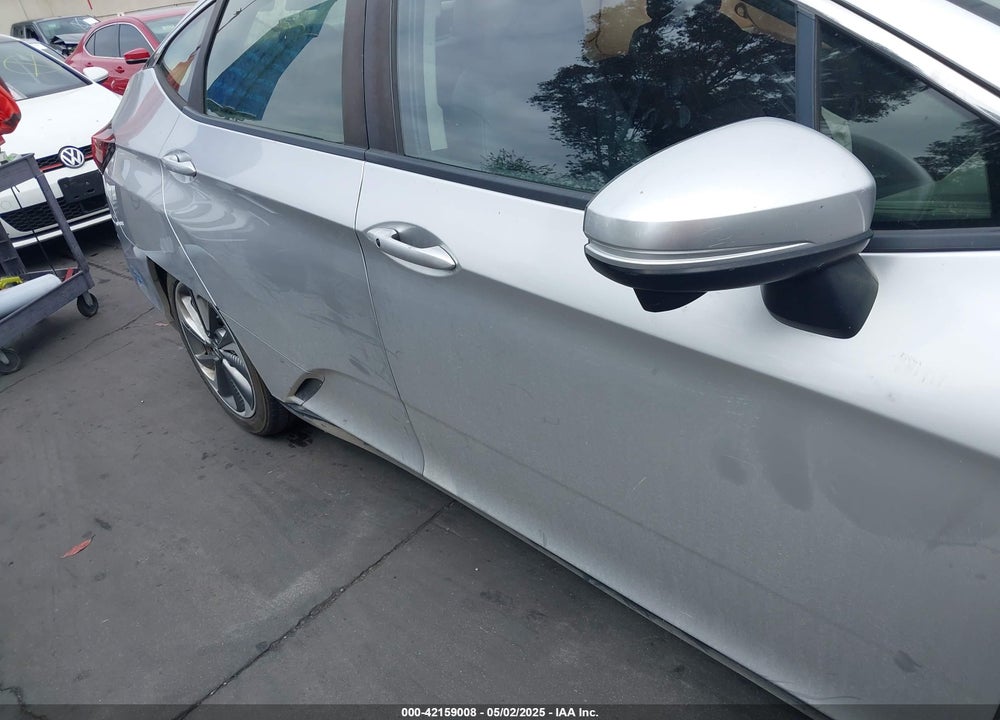 2020 HONDA CLARITY PLUG-IN HYBRID VIN: JHMZC5F16LC002204