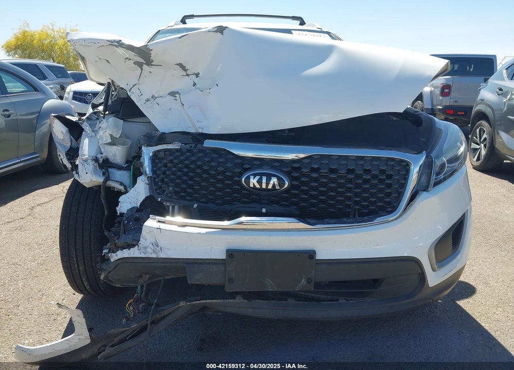 2018 KIA SORENTO VIN: 5XYPG4A30JG424882