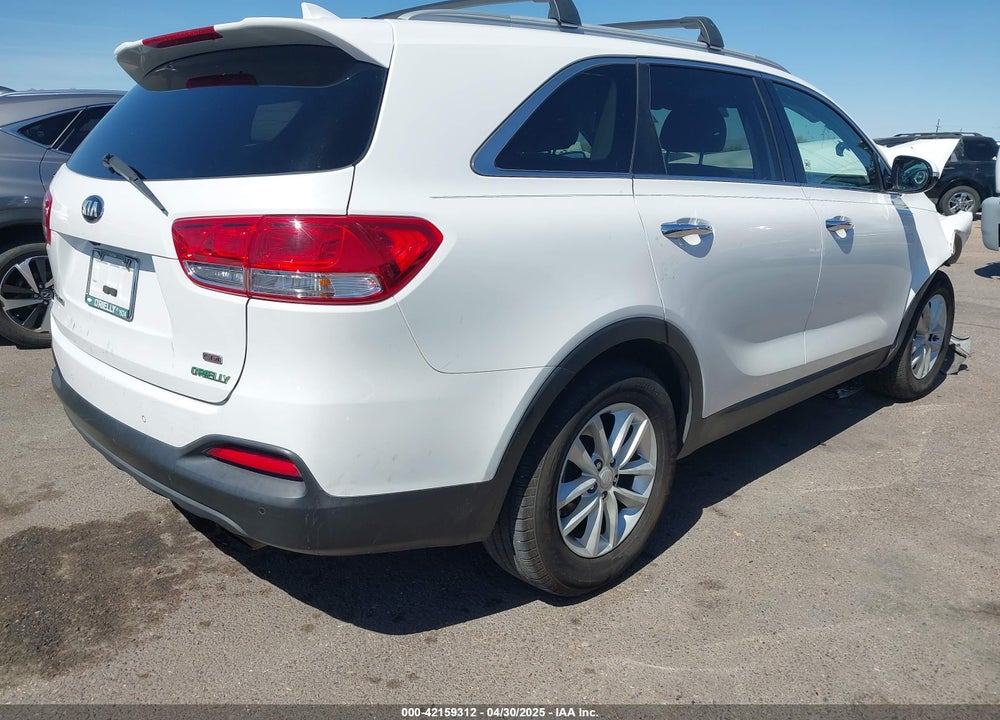 2018 KIA SORENTO VIN: 5XYPG4A30JG424882