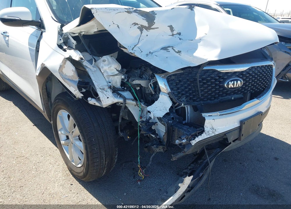 2018 KIA SORENTO VIN: 5XYPG4A30JG424882