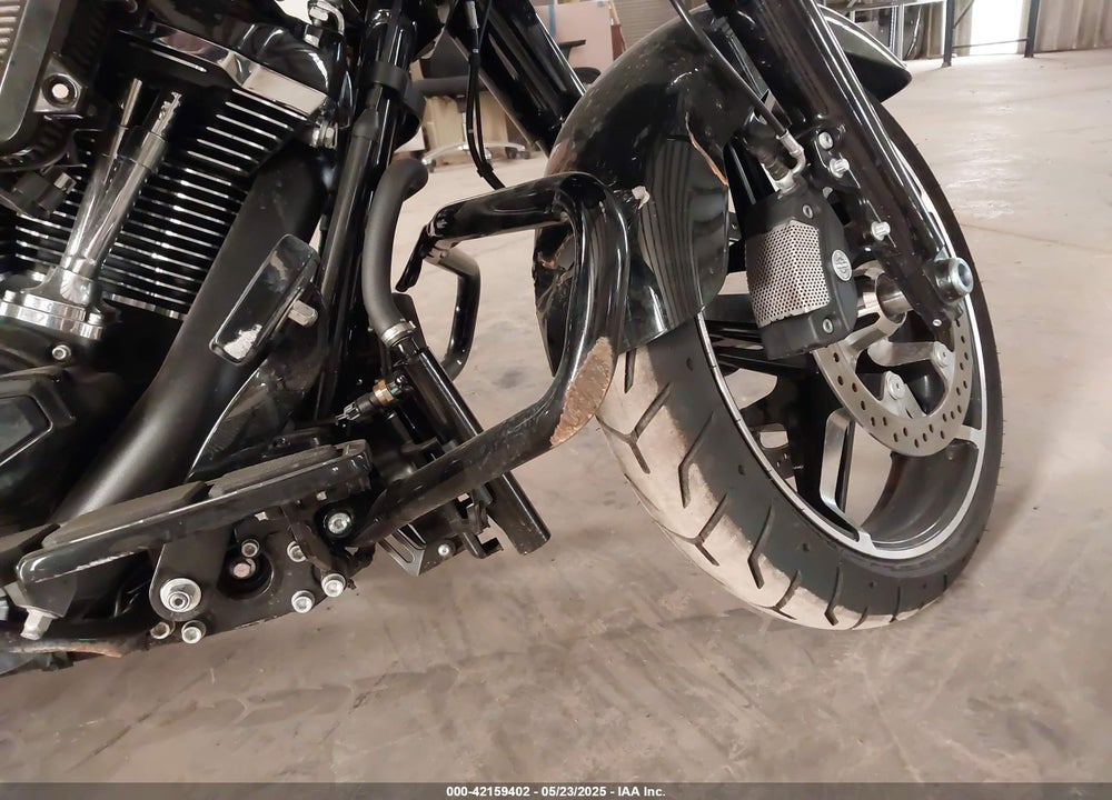 2024 HARLEY-DAVIDSON FLTRX VIN: 1HD1KH712RB656647