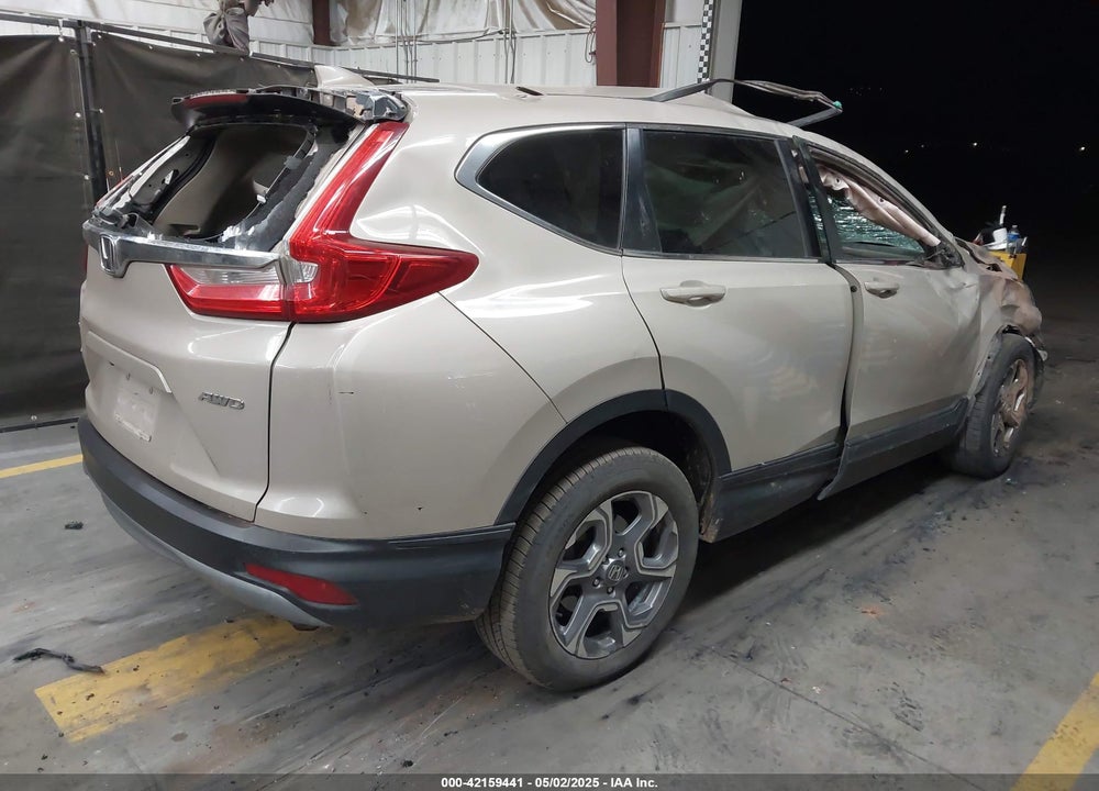 2018 HONDA CR-V VIN: 2HKRW2H89JH671327
