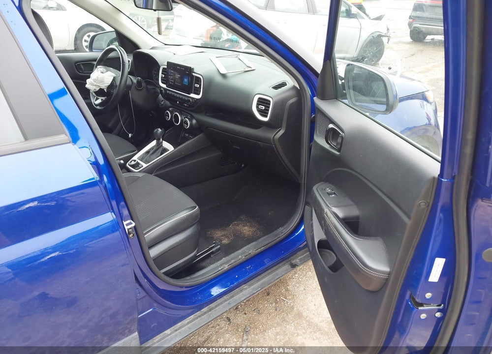 2022 HYUNDAI VENUE LIMITED VIN: KMHRC8A38NU203042