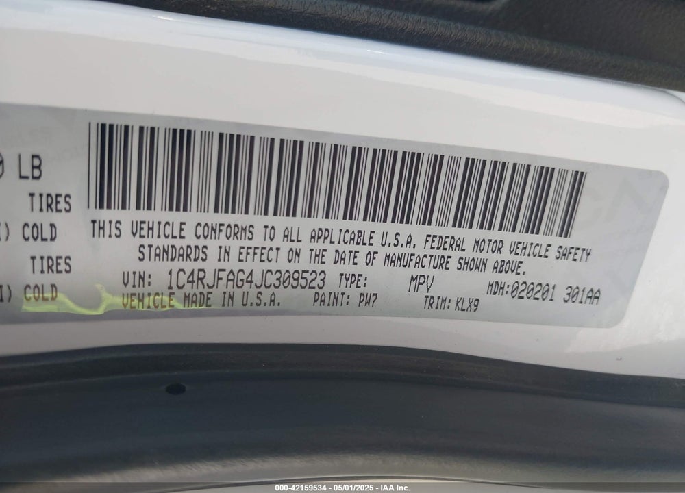 2018 JEEP GRAND CHEROKEE VIN: 1C4RJFAG4JC309523