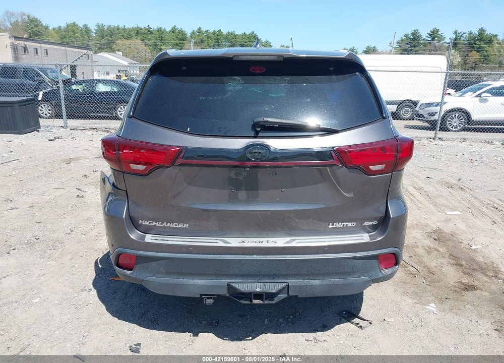 2015 TOYOTA HIGHLANDER VIN: 5TDDKRFH9FS092339