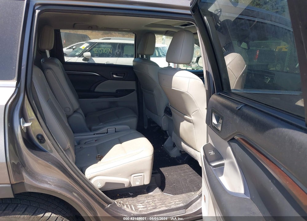 2015 TOYOTA HIGHLANDER VIN: 5TDDKRFH9FS092339