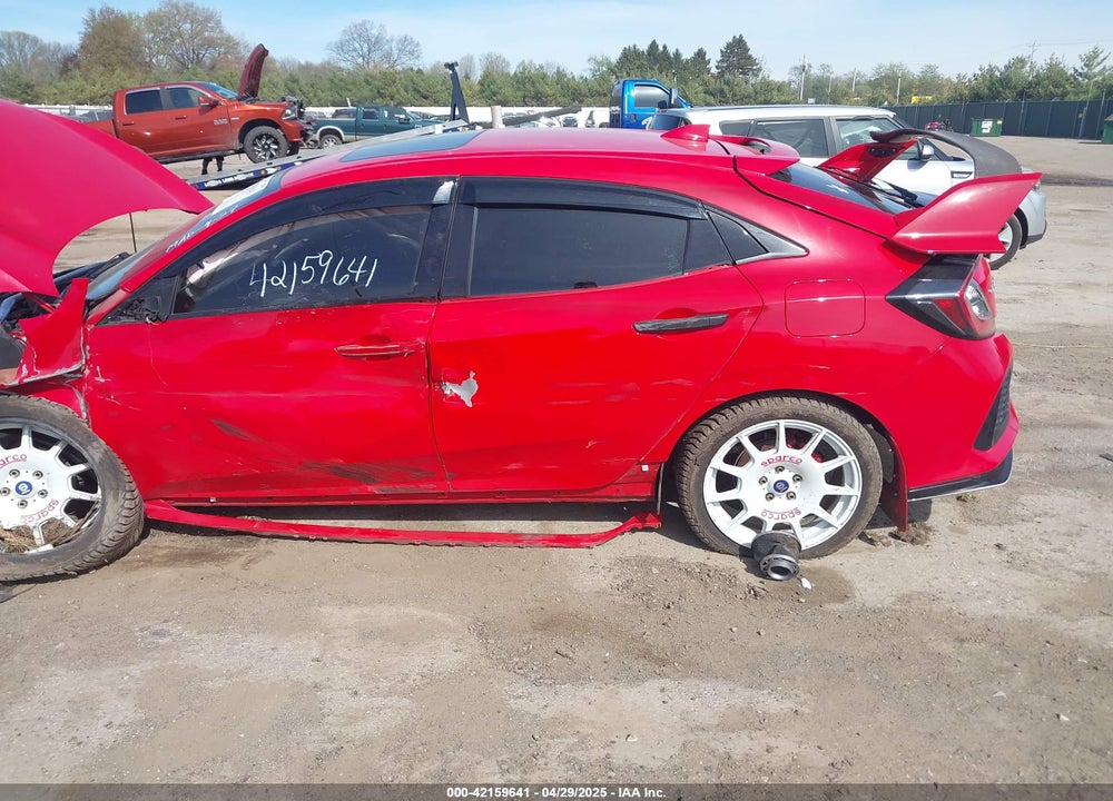 2018 HONDA CIVIC VIN: SHHFK7H99JU418400