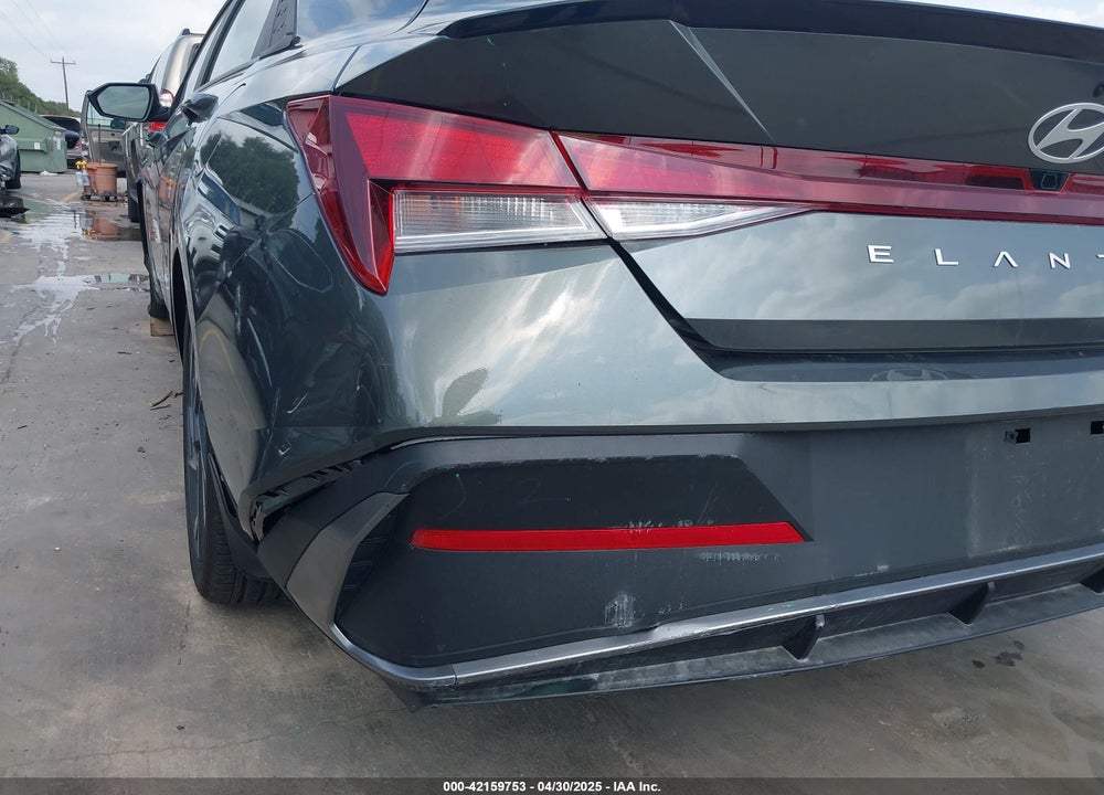 2025 HYUNDAI ELANTRA VIN: KMHLM4DG2SU878097