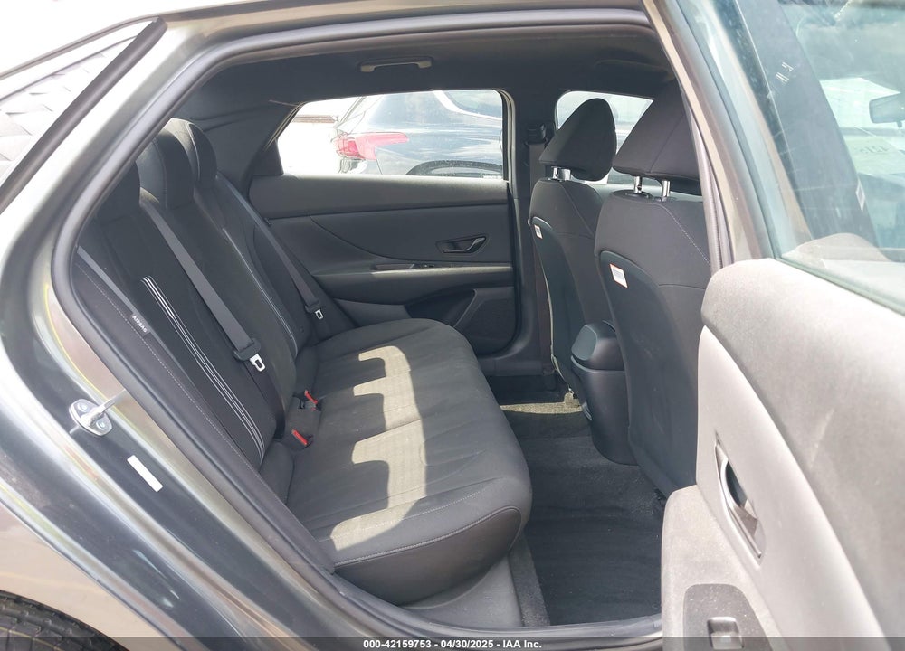 2025 HYUNDAI ELANTRA VIN: KMHLM4DG2SU878097