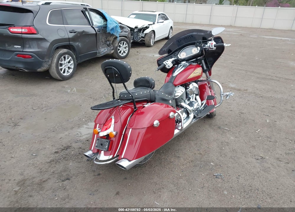2015 INDIAN MOTORCYCLE CO. CHIEFTAIN VIN: 56KTCAAA2F3327387