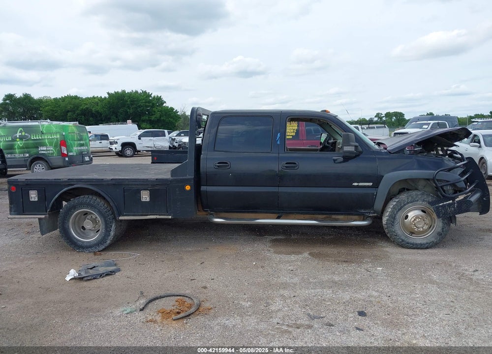 2004 CHEVROLET SILVERADO 3500 LS VIN: 1GCJK33U74F159664