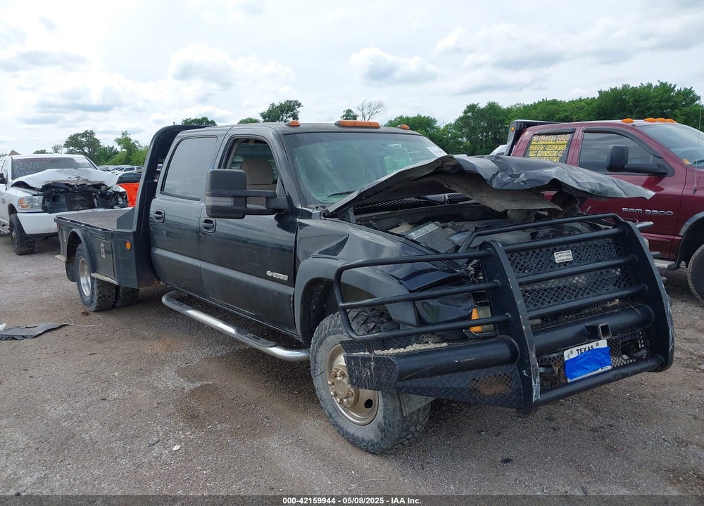 2004 CHEVROLET SILVERADO 3500 LS VIN: 1GCJK33U74F159664