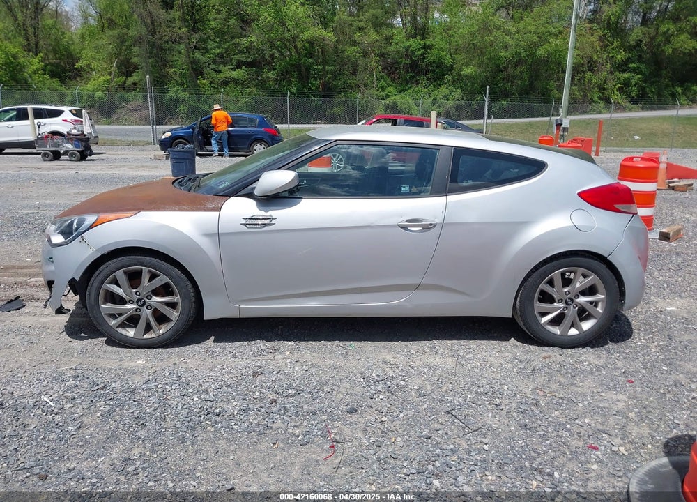 2017 HYUNDAI VELOSTER VIN: KMHTC6AD3HU307901
