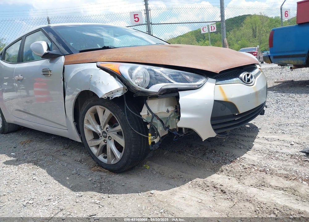 2017 HYUNDAI VELOSTER VIN: KMHTC6AD3HU307901