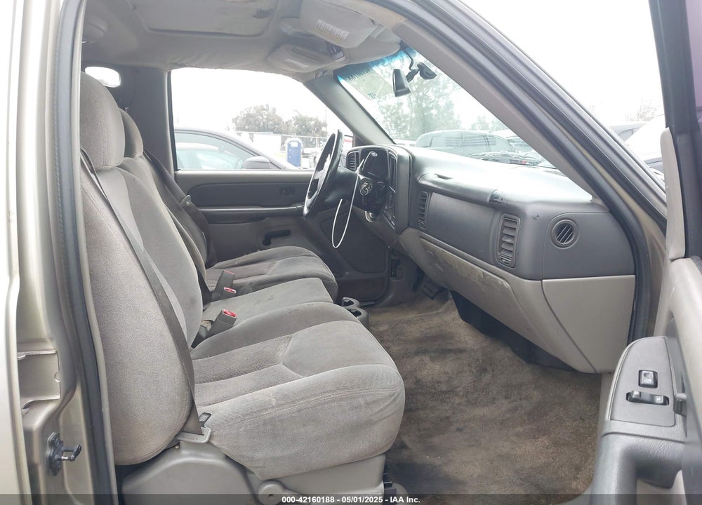 2003 CHEVROLET TAHOE LS VIN: 1GNEC13VX3R280897