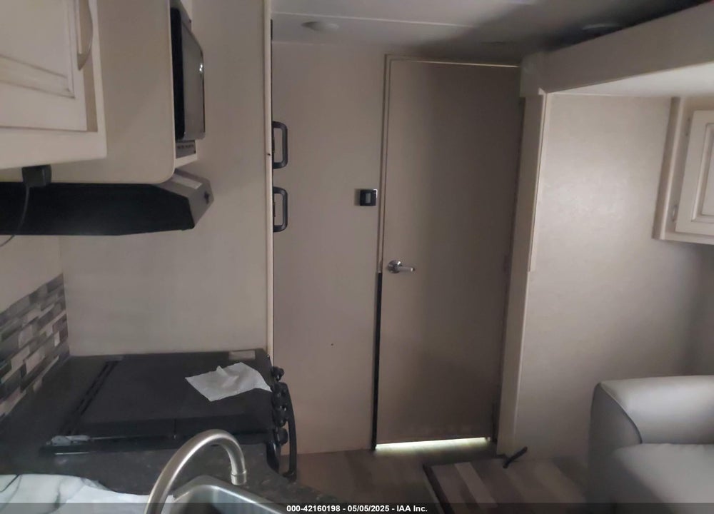 2016 WINNEBAGO OTHER VIN: 54CTM1P29G3030248