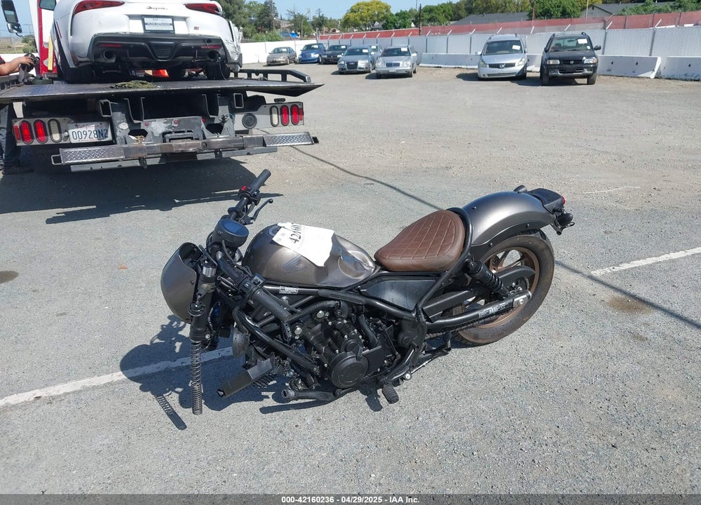 2023 HONDA CMX500 VIN: MLHPC5616P5600471