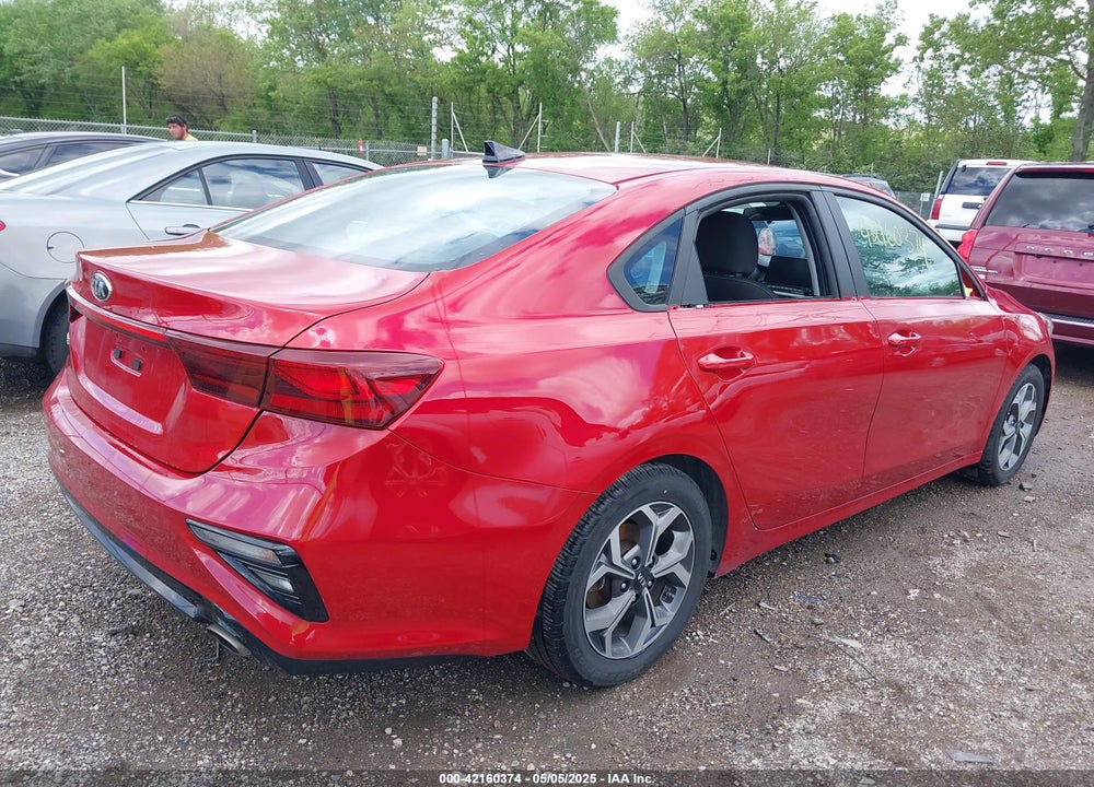 2021 KIA FORTE VIN: 3KPF24AD2ME359327