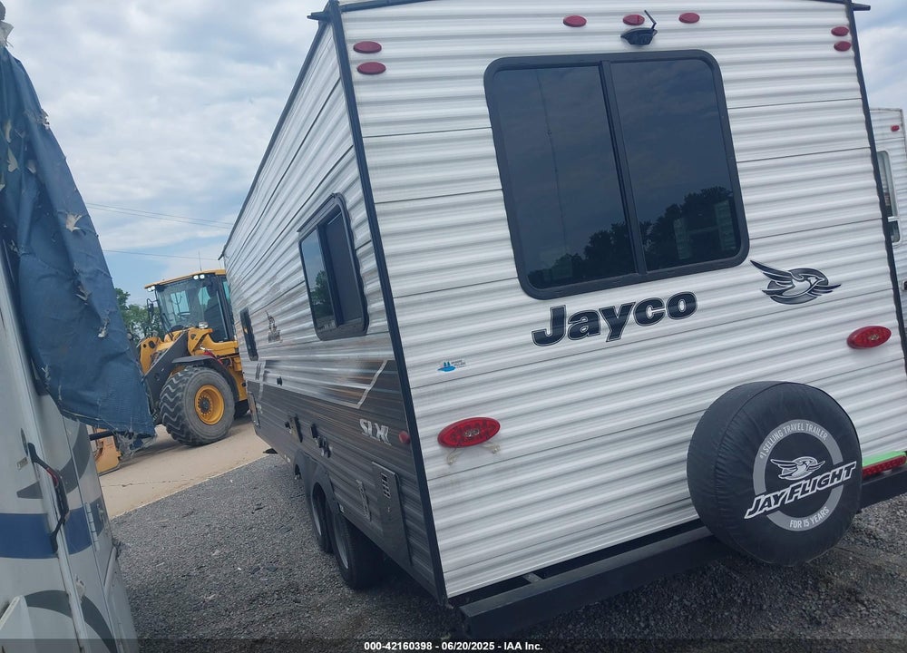 2022 JAYCO JAY FLIGHT SLX 212QB TRAVEL TRAILER VIN: 1UJBJ0BL7N17Z0508