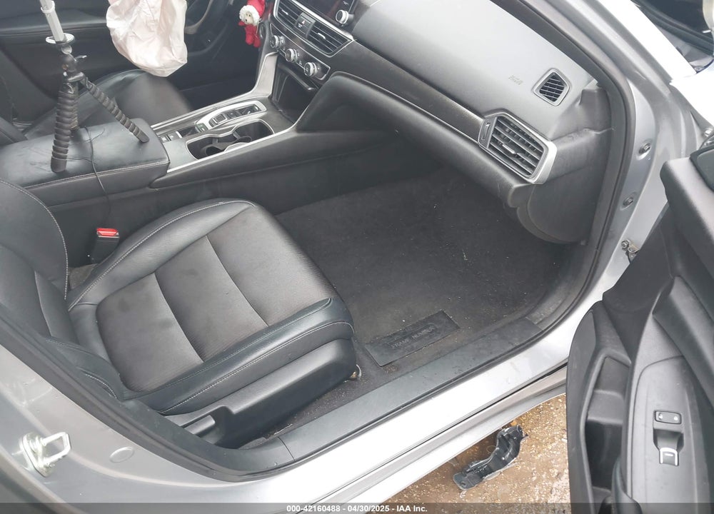 2018 HONDA ACCORD VIN: 1HGCV2F35JA029597