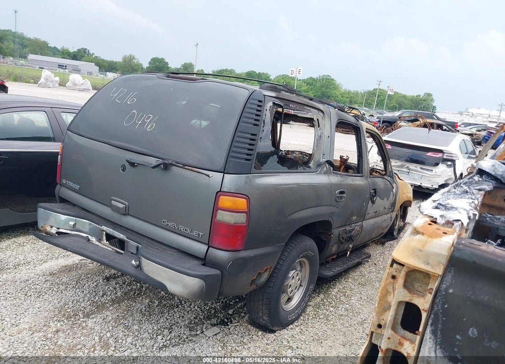 2001 CHEVROLET TAHOE LT VIN: 1GNEK13T71R104596