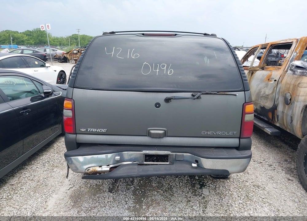 2001 CHEVROLET TAHOE LT VIN: 1GNEK13T71R104596
