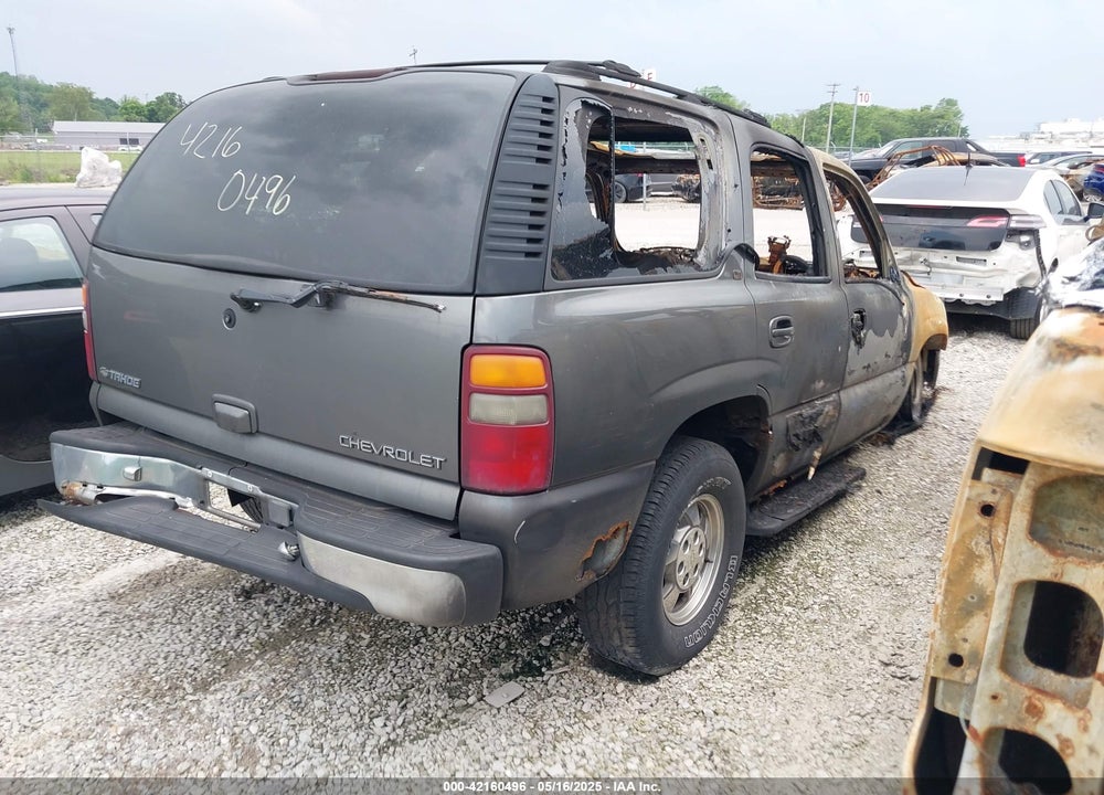 2001 CHEVROLET TAHOE LT VIN: 1GNEK13T71R104596