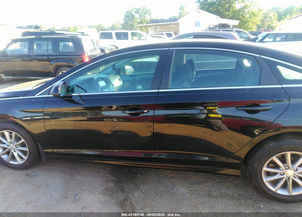 2019 HYUNDAI SONATA SE VIN: 5NPE24AF9KH749086