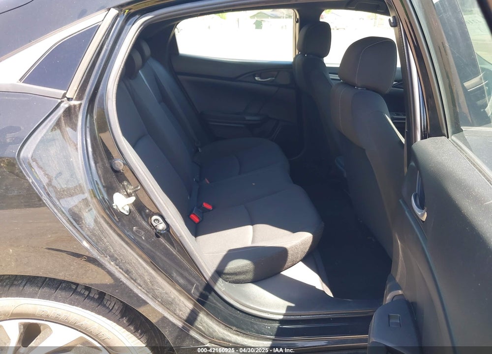 2018 HONDA CIVIC VIN: SHHFK7H23JU401689
