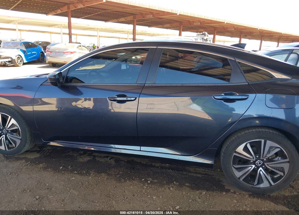 2018 HONDA CIVIC EX-L VIN: JHMFC1F8XJX033602