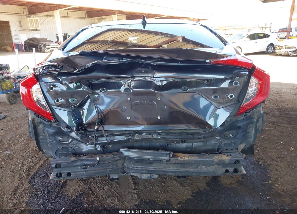 2018 HONDA CIVIC EX-L VIN: JHMFC1F8XJX033602