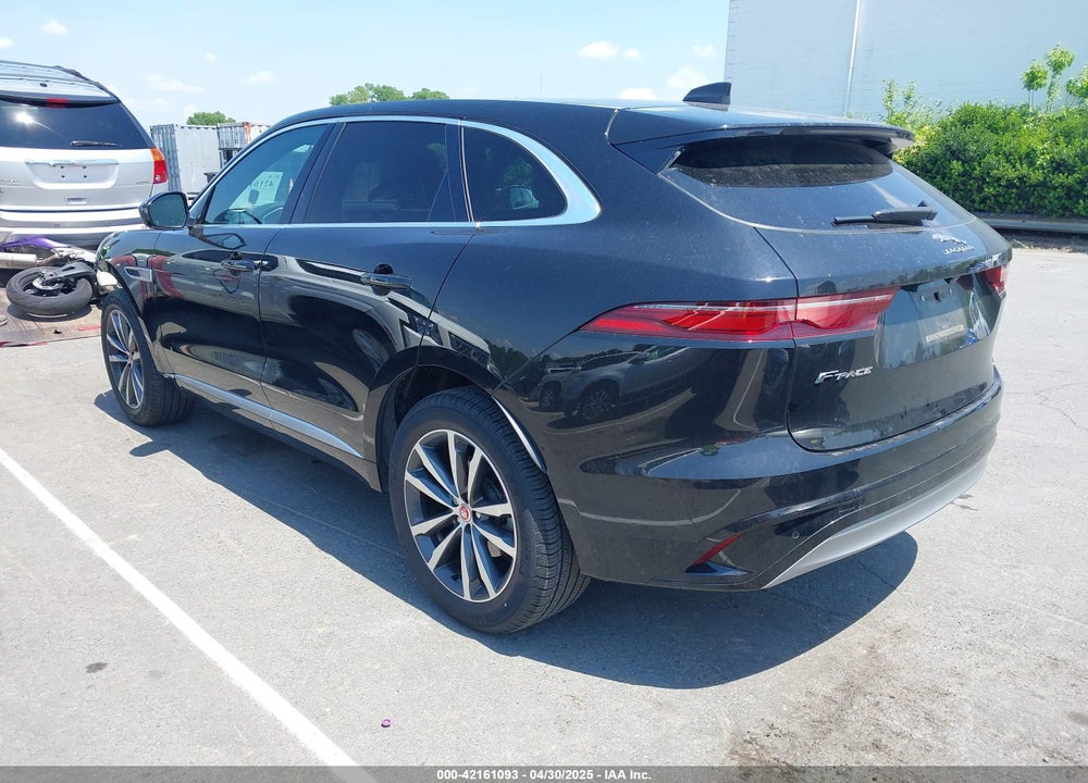 2022 JAGUAR F-PACE VIN: SADCJ2EXXNA689739