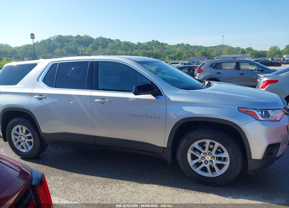 2018 CHEVROLET TRAVERSE LS VIN: 1GNERFKW7JJ145166