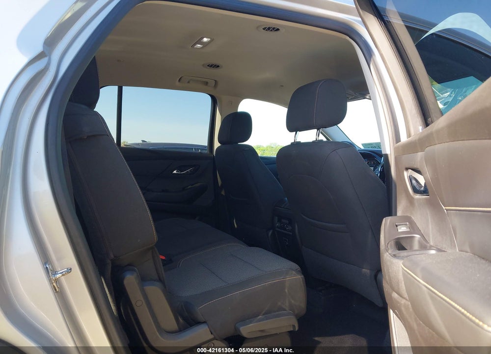 2018 CHEVROLET TRAVERSE LS VIN: 1GNERFKW7JJ145166