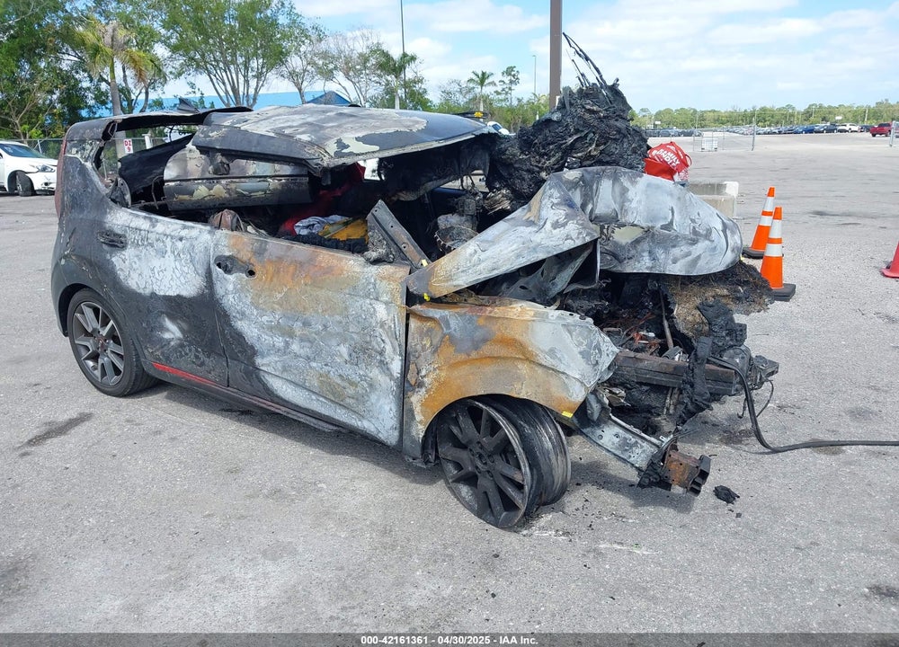 2020 KIA SOUL GT LINE VIN: KNDJ63AU4L7000830