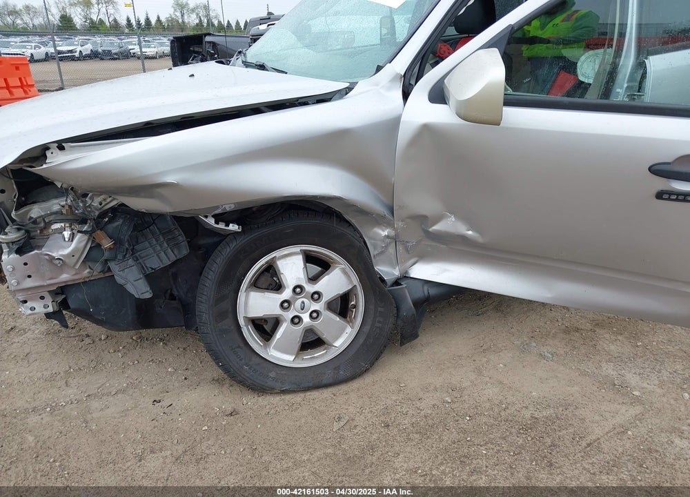 2010 FORD ESCAPE VIN: 1FMCU9D71AKC04045