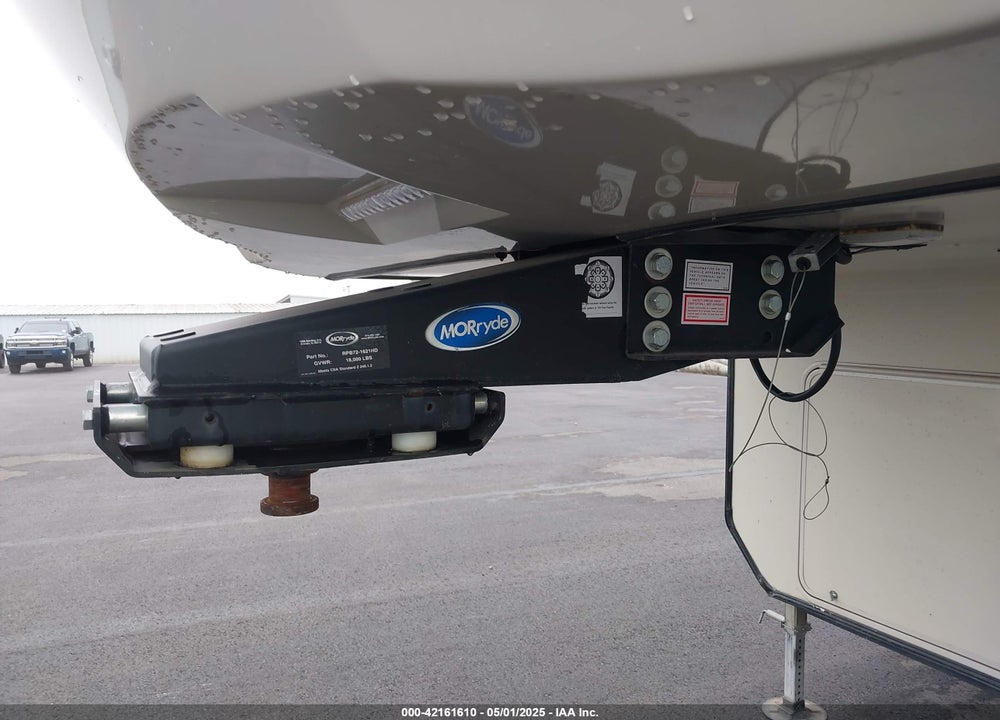 2019 JAYCO PINNACLE VIN: 1UJCJ0BV2K1RL0224