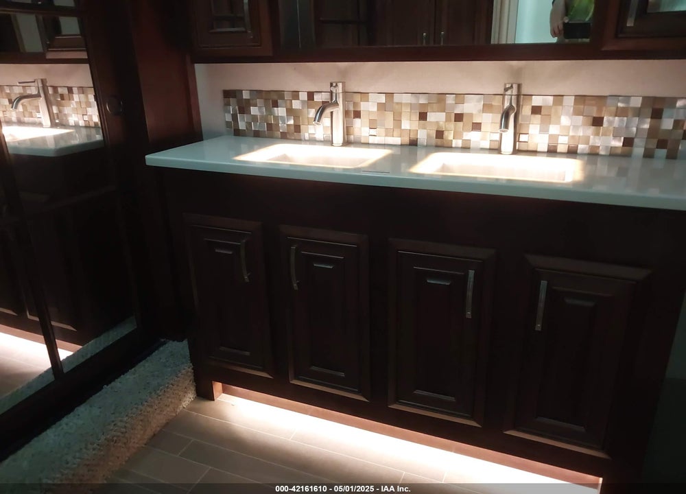 2019 JAYCO PINNACLE VIN: 1UJCJ0BV2K1RL0224