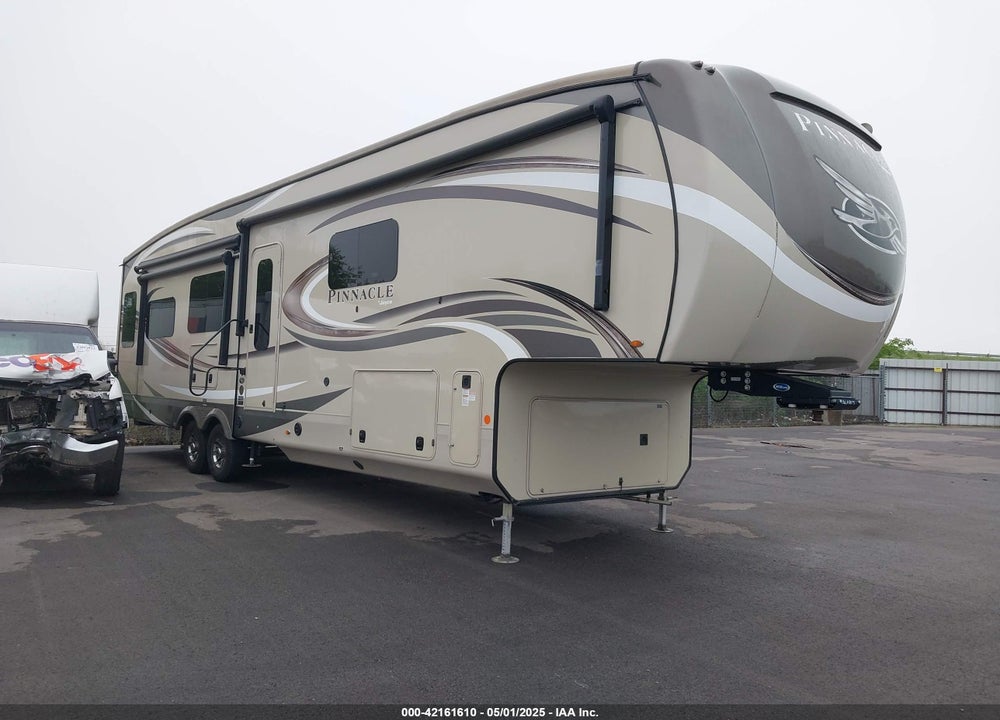 2019 JAYCO PINNACLE VIN: 1UJCJ0BV2K1RL0224