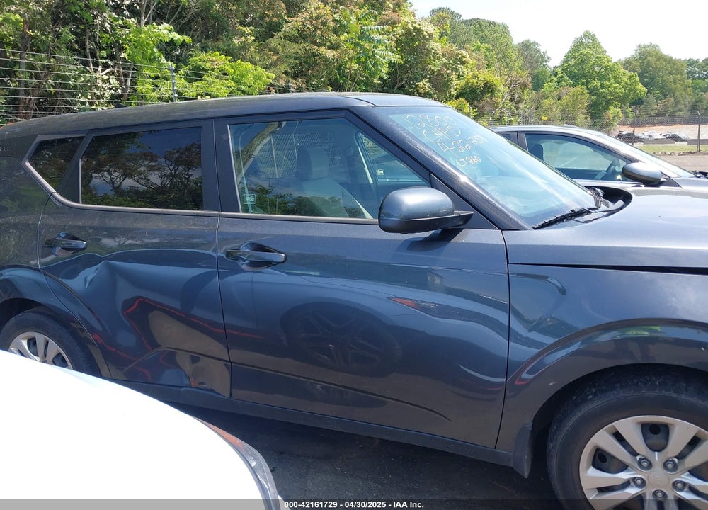 2020 KIA SOUL LX VIN: KNDJ23AU9L7729515