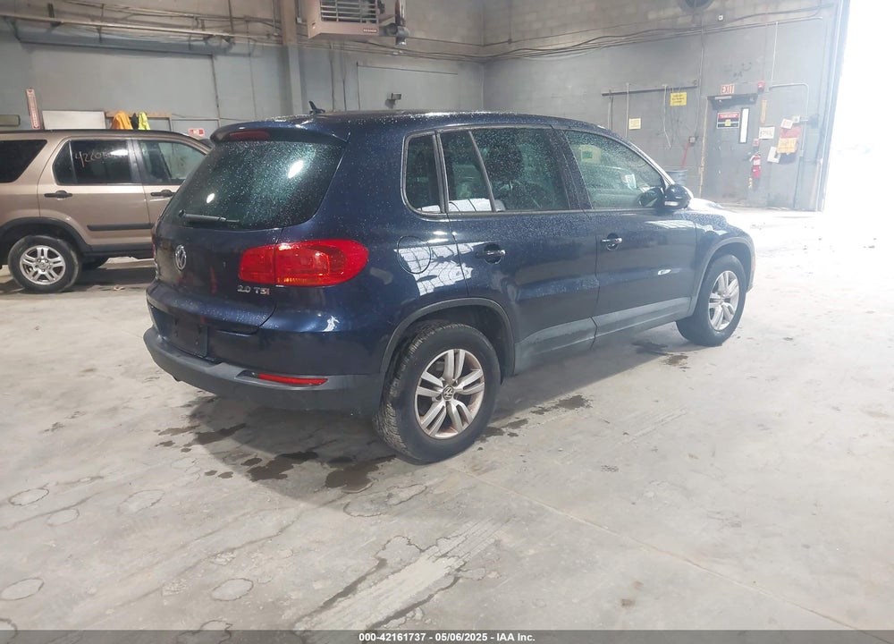 2012 VOLKSWAGEN TIGUAN VIN: WVGAV7AX7CW579544