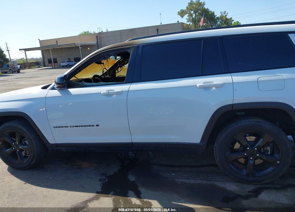 2023 JEEP GRAND CHEROKEE VIN: 1C4RJKBGXP8892800